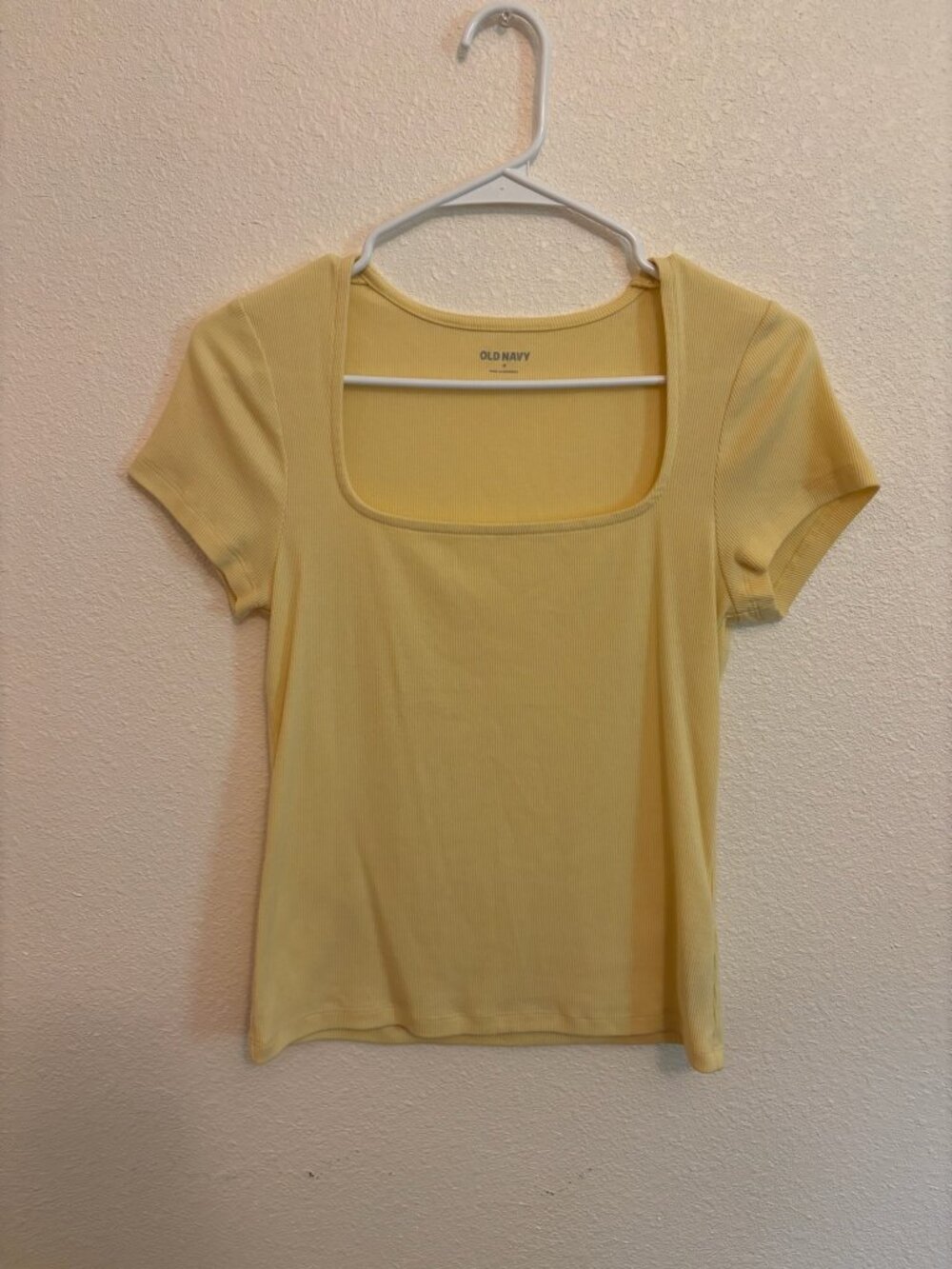 Old Navy Square Top Tee in Yellow - Size Medium